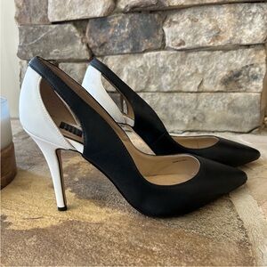 White House Black market 9.5 Black and White Women's Heels with cut out